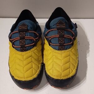 New Balance Caravan Moc Low Winter Slip-Ons Slippers Men's Size 12 Yellow/Green